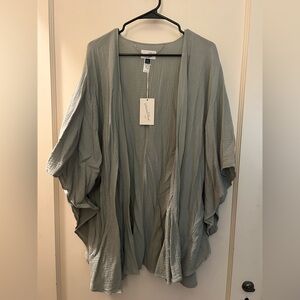 Universal Thread Light Sage Green Kimono Top